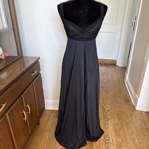 Vintage Miss Elaine Nightgown Women’s Small/Medium Retro Plunge Maxi 1960s/1970s